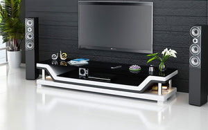 Mano TV Stand